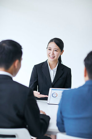 simsearch:859-06711009,k - Young Japanese businesspeople Stock Photo - Premium Royalty-Free, Code: 622-09236152