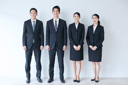 simsearch:622-09236180,k - Young Japanese businesspeople Fotografie stock - Premium Royalty-Free, Codice: 622-09236160