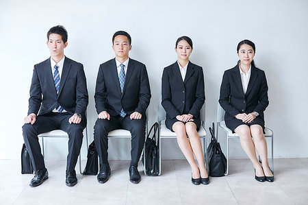 simsearch:622-09236180,k - Young Japanese businesspeople Fotografie stock - Premium Royalty-Free, Codice: 622-09236163