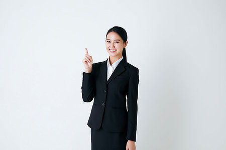 simsearch:622-09236180,k - Young Japanese businesswoman Fotografie stock - Premium Royalty-Free, Codice: 622-09236181
