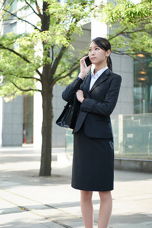 simsearch:622-09236180,k - Young Japanese businesswoman Fotografie stock - Premium Royalty-Free, Codice: 622-09236220