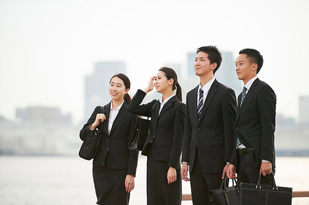 simsearch:862-03807701,k - Young Japanese businesspeople Foto de stock - Royalty Free Premium, Número: 622-09236294