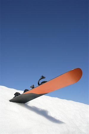 embedded - Snowboard in snow Stock Photo - Premium Royalty-Free, Code: 622-01098745