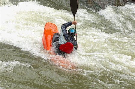 simsearch:400-04536316,k - Kayaker Negotiating the River Foto de stock - Sin royalties Premium, Código: 622-01572216