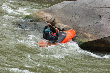 simsearch:400-04536316,k - Kayaker Negotiating the River Foto de stock - Sin royalties Premium, Código: 622-01572225