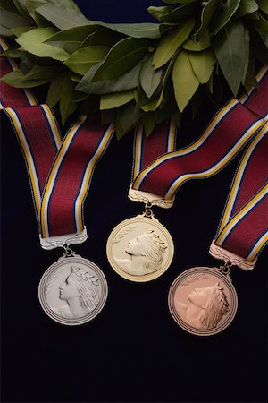 plata (metal) - Medals Foto de stock - Sin royalties Premium, Código: 622-02047098