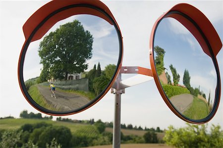 round object with reflection - Reflection in road mirrors, close up Stock Photo - Premium Royalty-Free, Code: 622-02198567