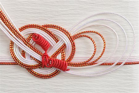 Japanese New Year's Accesories Stock Photo - Premium Royalty-Free, Code: 622-02355513