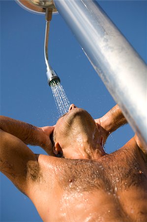 Man showering Stock Photo - Premium Royalty-Free, Code: 622-02621596