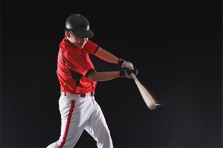 simsearch:858-03799672,k - Baseball player about to hit the ball Foto de stock - Royalty Free Premium, Número: 622-02621727