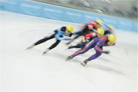 patinaje sobre hielo - Speed Skating Competition Foto de stock - Sin royalties Premium, Código: 622-02638243