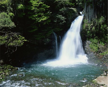 simsearch:400-07625545,k - Waterfall in Kawazu Nanadaru, Shizuoka Prefecture Stock Photo - Premium Royalty-Free, Code: 622-02757999