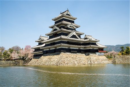 Matsumoto Castle in Angina Prefecture, Japan Stock Photo - Premium Royalty-Free, Code: 622-02758069