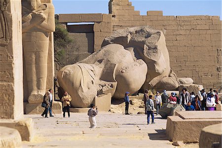 simsearch:622-02758096,k - Tourists at Luxor Temple, Egypt Foto de stock - Sin royalties Premium, Código: 622-02758121