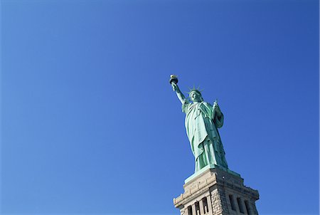 famous statues in usa - Statue of Liberty, New York City, Usa Stock Photo - Premium Royalty-Free, Code: 622-02758162