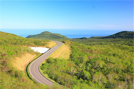 Blick auf Shiretoko Crossing Road in Japan Stockbilder - Premium RF Lizenzfrei, Bildnummer: 622-02759002