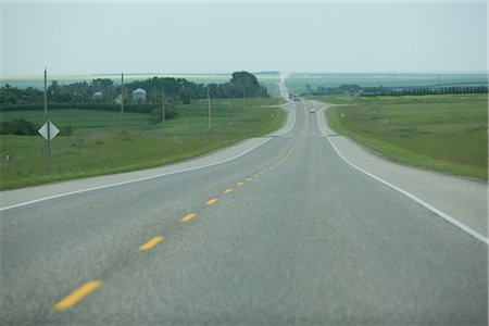 simsearch:622-02759352,k - Lonely Road in Calgary, Canada Stock Photo - Premium Royalty-Free, Code: 622-02759610