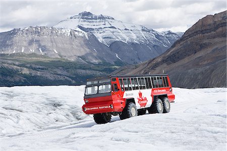 simsearch:400-05314594,k - Athabasca Glacier in Canadian Rockies Foto de stock - Sin royalties Premium, Código: 622-02759704