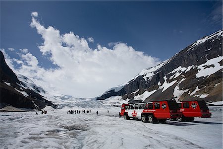 Touristes au champ de glace Columbia au Canada Photographie de stock - Premium Libres de Droits, Code: 622-02759706