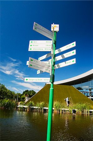 Miniature directional signs in a miniature city, Madurodam, Scheveningen, The Hague, Netherlands Stock Photo - Premium Royalty-Free, Code: 630-06722156