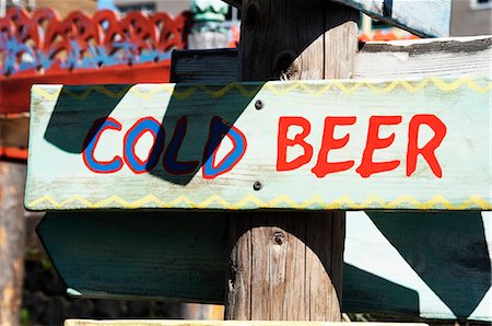 Signboard of cold beer at a cafe, Scheveningen, The Hague, Netherlands Stock Photo - Premium Royalty-Free, Code: 630-06722184