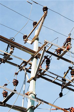 simsearch:614-02073114,k - Low angle view of an electricity pylon, Tirupati, Andhra Pradesh, India Photographie de stock - Premium Libres de Droits, Code: 630-06722942