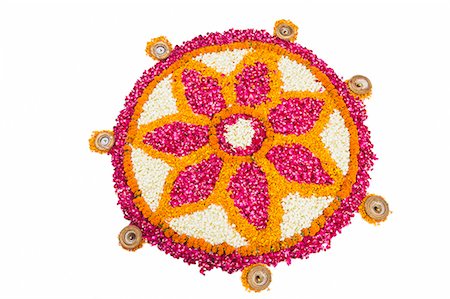 fée - Rangoli of flowers at Onam Foto de stock - Sin royalties Premium, Código: 630-07071880