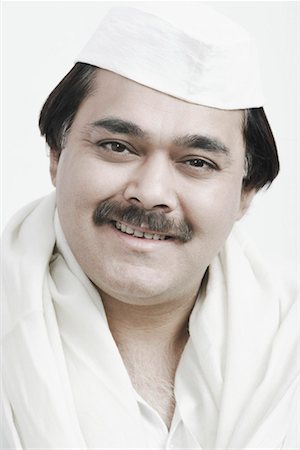 damaliscus korrigum - Portrait d'un homme d'âge mûr souriant Photographie de stock - Premium Libres de Droits, Code: 630-01077097