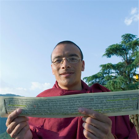 simsearch:841-03062566,k - Portrait of Monk, Namgyal Monastery, McLeod Ganj, Dharamshala, Himachal, Pradesh, India Foto de stock - Sin royalties Premium, Código: 630-01126949