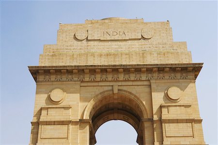 Low angle view of a monument, India Gate, New Delhi, India Fotografie stock - Premium Royalty-Free, Codice: 630-01127277