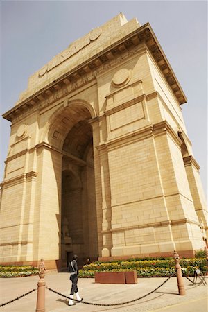 Low angle view of a monument, India Gate, New Delhi, India Fotografie stock - Premium Royalty-Free, Codice: 630-01130031