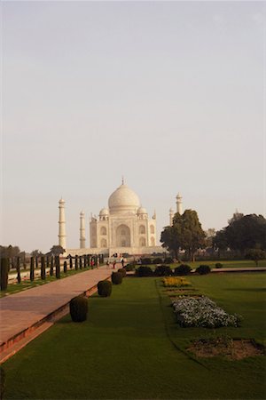 simsearch:630-01130848,k - Garden in front of a mausoleum, Taj Mahal, Agra, Uttar Pradesh, India Foto de stock - Sin royalties Premium, Código: 630-01130848