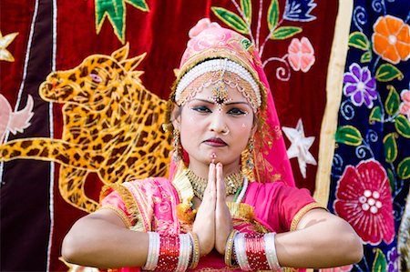 simsearch:630-01191624,k - Portrait of a female performer dancing, Elephant Festival, Jaipur, Rajasthan, India Foto de stock - Sin royalties Premium, Código: 630-01131040