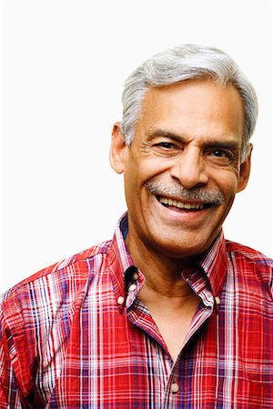 smiling indian mustache - Portrait d'un homme senior souriant Photographie de stock - Premium Libres de Droits, Code: 630-01296979