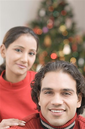 simsearch:630-01491245,k - Portrait of a young couple smiling Stock Photo - Premium Royalty-Free, Code: 630-01491257
