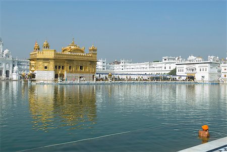 simsearch:400-07990369,k - Reflection of a gurudwara in a pond, Golden Temple, Amritsar, Punjab, India Stock Photo - Premium Royalty-Free, Code: 630-01708336