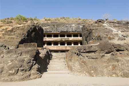 simsearch:630-01708997,k - Low angle view of a rocky structure, Teen Taal, Ellora, Aurangabad, Maharashtra, India Foto de stock - Sin royalties Premium, Código: 630-01709001