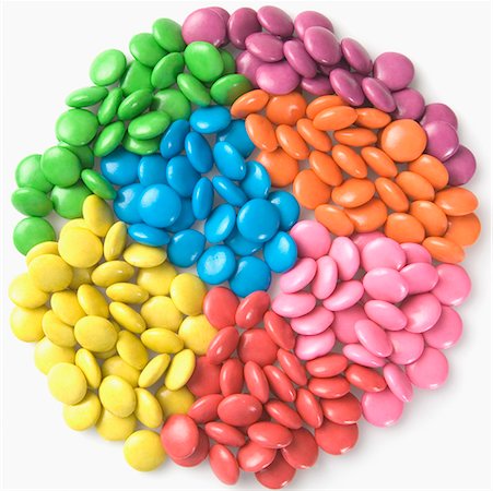 simsearch:630-01709413,k - Gros plan de bonbons multicolores Photographie de stock - Premium Libres de Droits, Code: 630-01709460