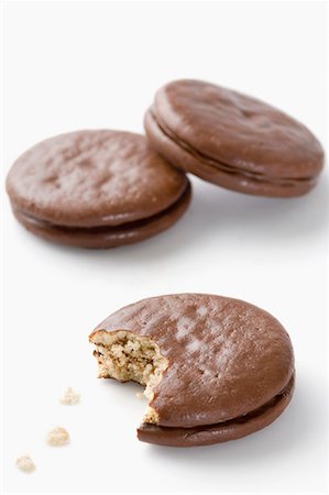 Close-up of chocolate cookies Stock Photo - Premium Royalty-Free, Code: 630-01709518