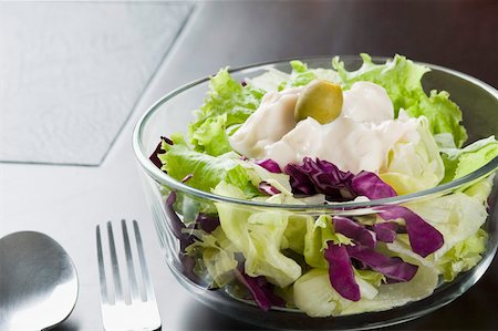 Close-up of salad in a bowl Foto de stock - Sin royalties Premium, Código: 630-01875988
