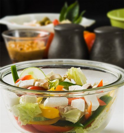 ensaladera - Close-up of a bowl of salad Foto de stock - Sin royalties Premium, Código: 630-01875981