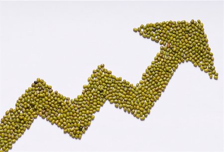 Close-up of mung beans forming an arrow sign Foto de stock - Sin royalties Premium, Código: 630-01872133