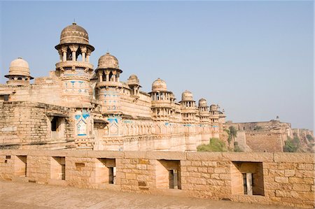 parapeto - Low angle view of a fort, Gwalior, Madhya Pradesh, India Foto de stock - Sin royalties Premium, Código: 630-03479149