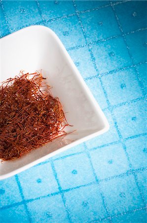 simsearch:630-03479996,k - Saffron threads in a bowl Stock Photo - Premium Royalty-Free, Code: 630-03480063