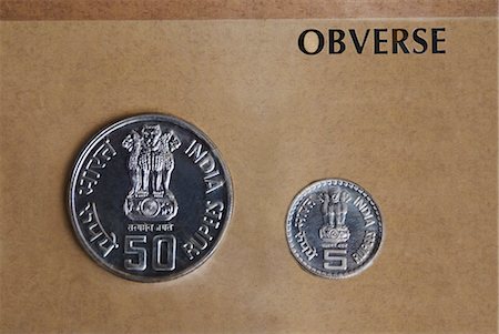 Close-up of 5 and 50 Indian rupee coins, Delhi, India Foto de stock - Sin royalties Premium, Código: 630-03480467