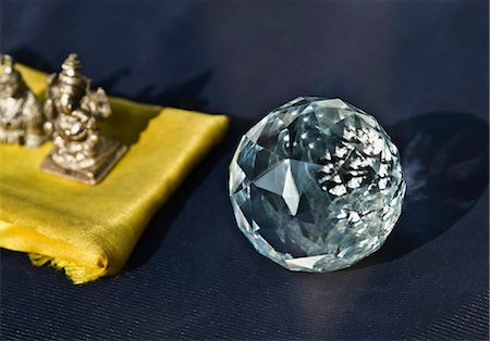 Close-up of showpieces on a market stall, Delhi, India Foto de stock - Sin royalties Premium, Código: 630-03480469