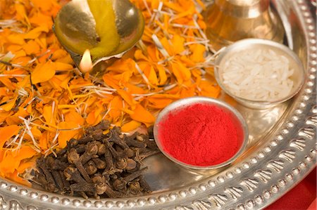 simsearch:630-03482076,k - Close-up of religious offerings in a Diwali pooja thali Stock Photo - Premium Royalty-Free, Code: 630-03482062