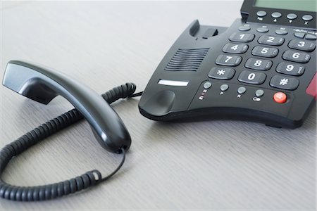 phone noone - Receiver off landline phone Stock Photo - Premium Royalty-Free, Code: 632-05401229