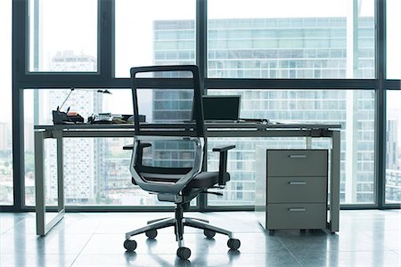 empty office inside - Bureau vide Photographie de stock - Premium Libres de Droits, Code: 632-05604362