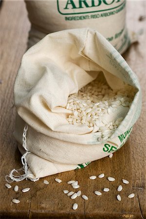 sack - Bags of Arborio rice Stock Photo - Premium Royalty-Free, Code: 632-05603863